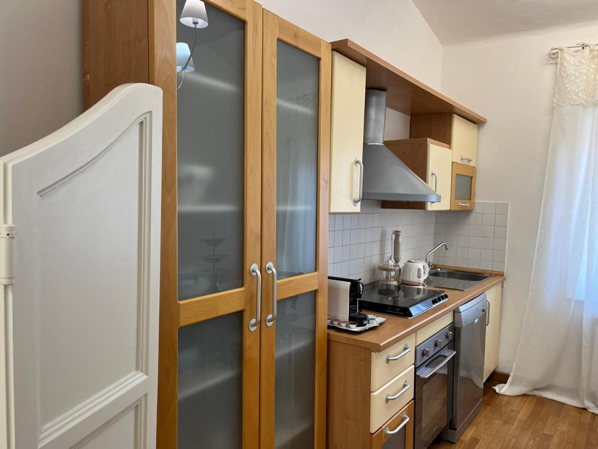Frida Apartment เวียเรจโจ ภายนอก รูปภาพ